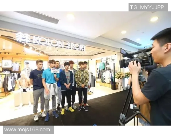 足球明星元素引领时尚潮流全新服装品牌闪耀登场